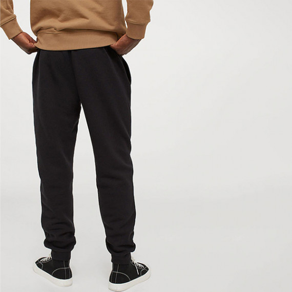 https://www.easyeleganz.com/products/men-black-regular-fit-joggers