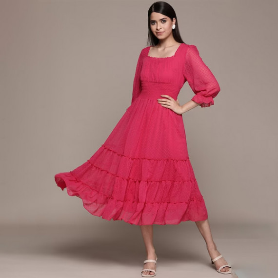 https://www.easyeleganz.com/products/fuchsia-solid-chiffon-smocked-tiered-midi-dress