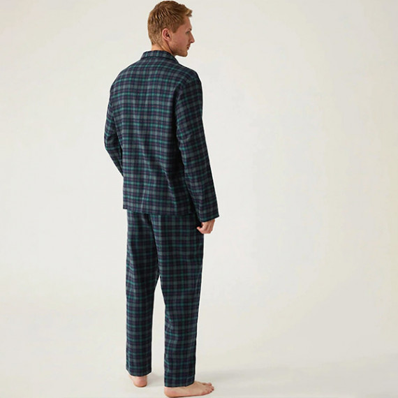 https://www.easyeleganz.com/products/men-green-blue-checked-night-suit