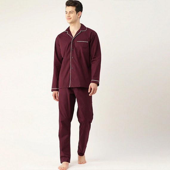 https://www.easyeleganz.com/products/men-burgundy-pure-cotton-solid-nightsuit