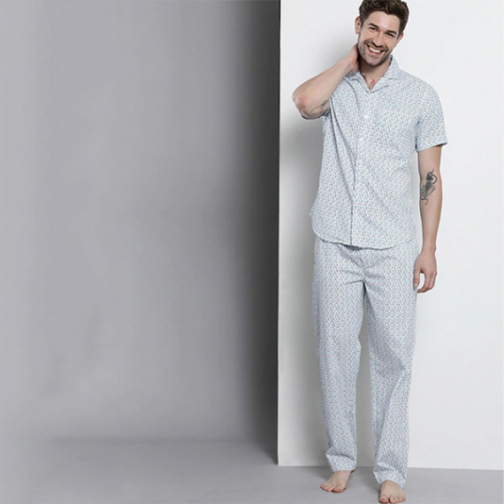 https://www.easyeleganz.com/products/men-white-printed-pure-cotton-night-suit