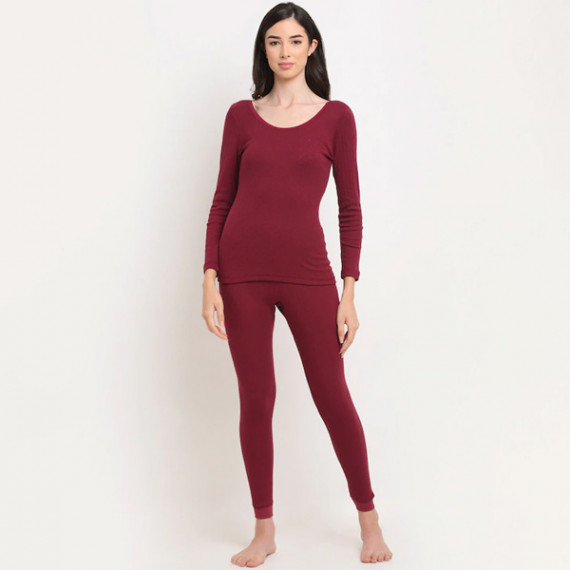 https://www.easyeleganz.com/products/women-maroon-striped-thermal-top